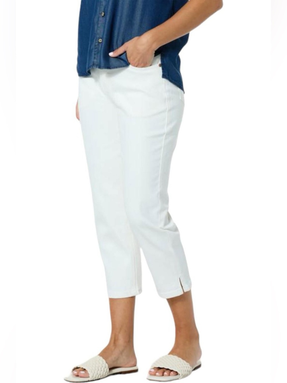 Jaclyn Smith Classic Slim Leg White Textured Capri Pants Size 10 Stretch Crop